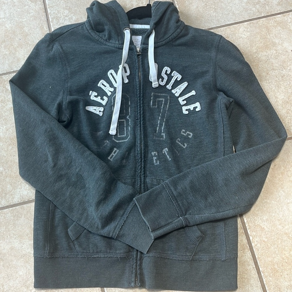 Aeropostale women’s medium zip up coat